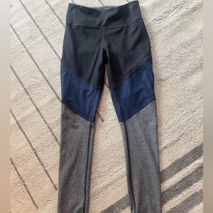 Outdoor voices leggings